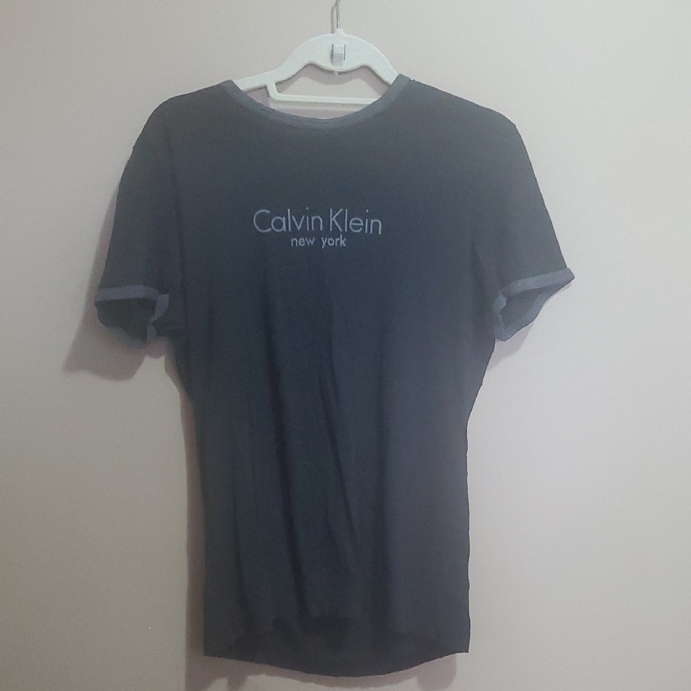 Calvin Klein Men's Dark Gray Tee With Logo Size Medium